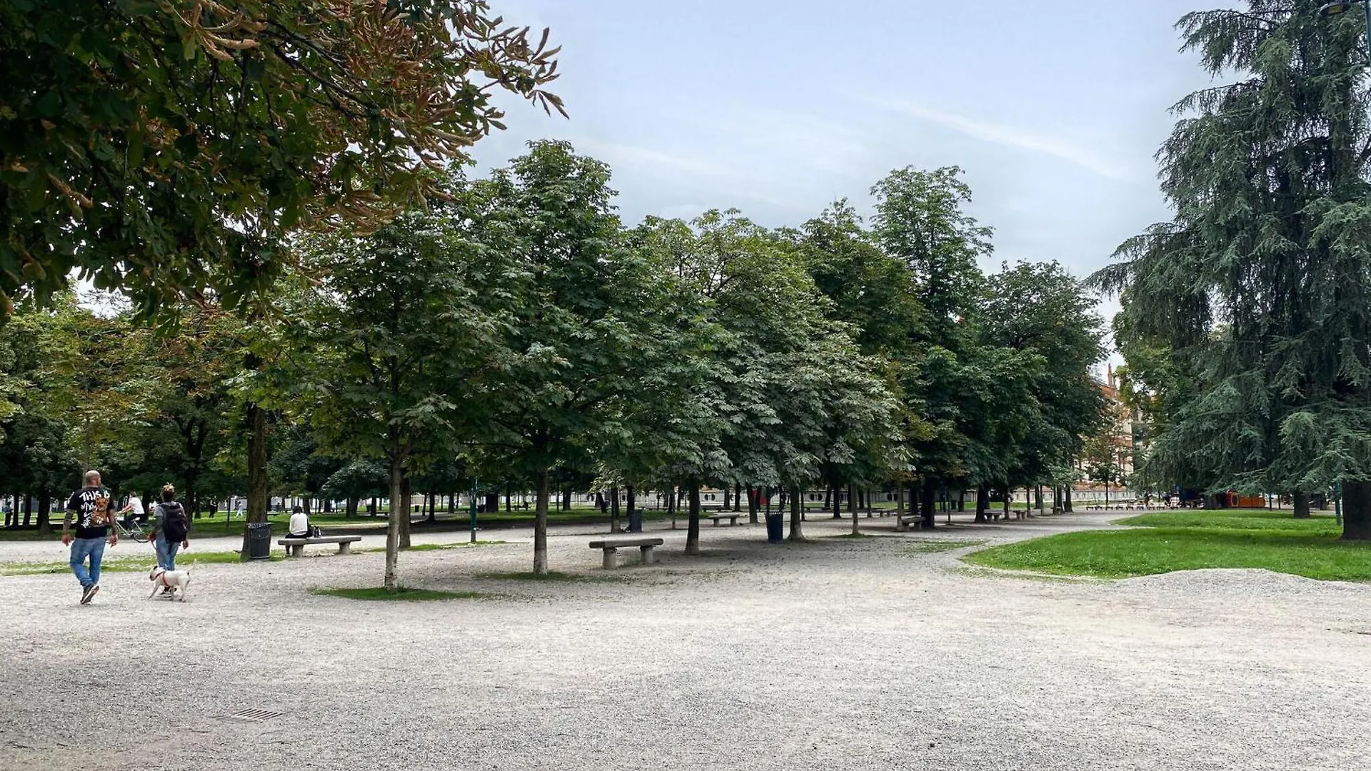Tadino Ai Giardini Indro Montanelli By Halldis Milan Apartment